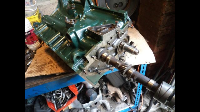 Peugeot 404 Sortie de Grange