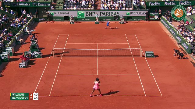 Serena Williams 2-1 Timea Bacsinszky: Thêm một lần ngượcs