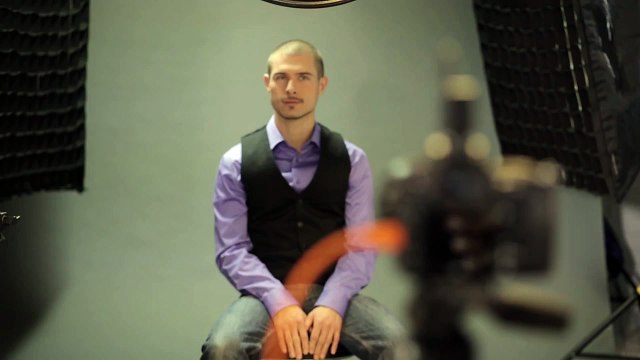 Portrait Lighting Tutorial 3 Light Setup | Mola Demi White 22 Beauty Dish