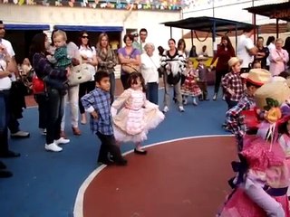 Sertanejo ou Pancadão - Festa Junina 2012