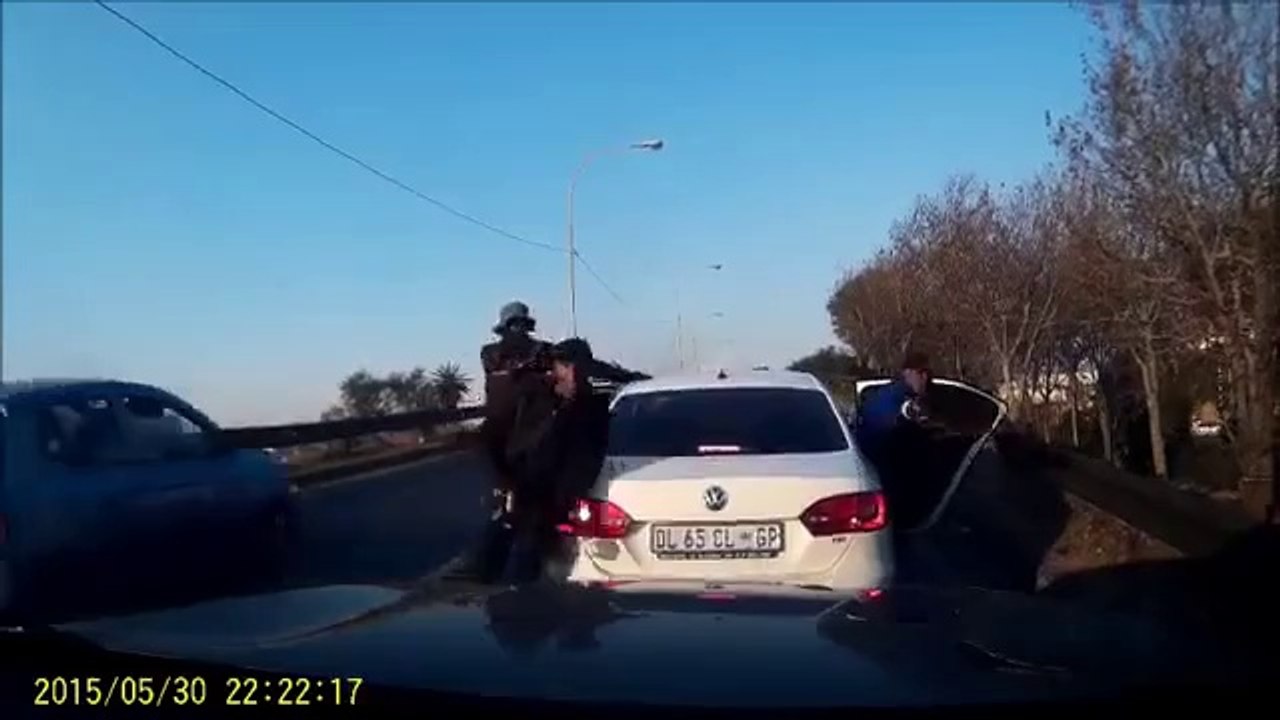 Crazy CarJacking in South Africa
