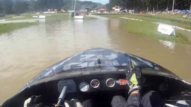 Jet-sprint boat on-board footage - Quad rotor turbo superboat jet sprint Wanganui