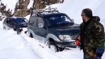 BMW X5, Toyota Land Cruiser Prado and Land Rover Discovery Snow Offroad