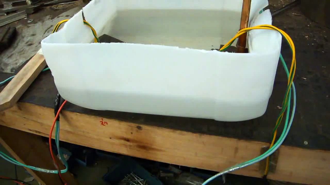 MÁQUINA DE SOLDA ELÉTRICA CASEIRA com  ÁGUA + SODA CÁUSTICA  =  RS- BRASIL