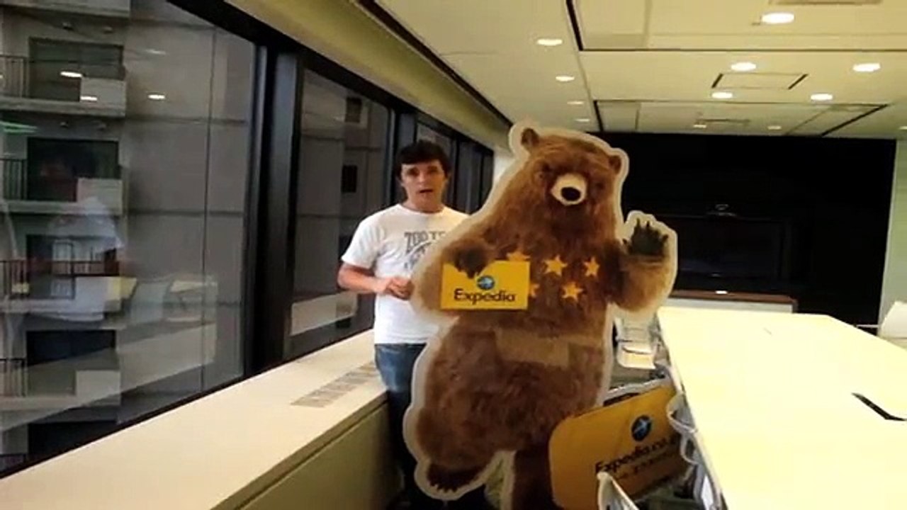 Japan Travel Guide: Why Expedia Loves Japan - A People Shaped Travel Video by Expedia UK