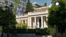 دولت یونان برای بازپرداخت وام هایش مهلت خواست