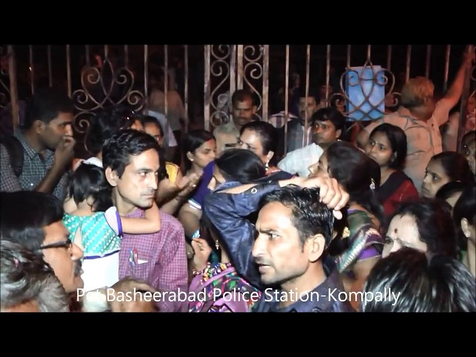 police lathi charge on public