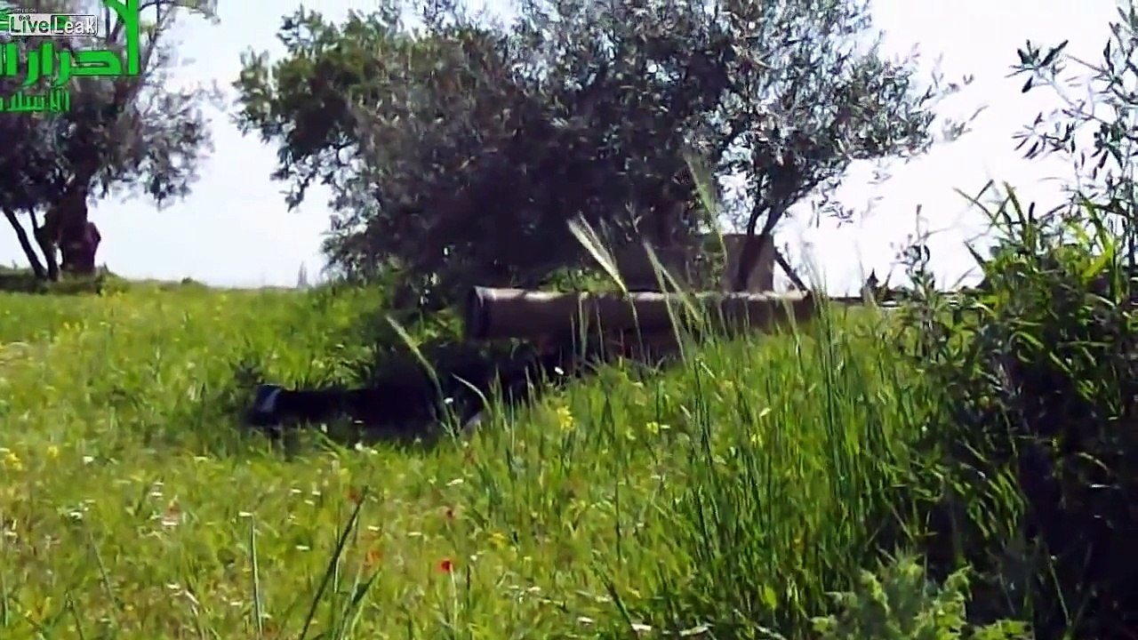 Syrian Rebels (Ahrar ash-Sham) take out SAA tank with AT-5 / 9M113 Konkurs ATGM