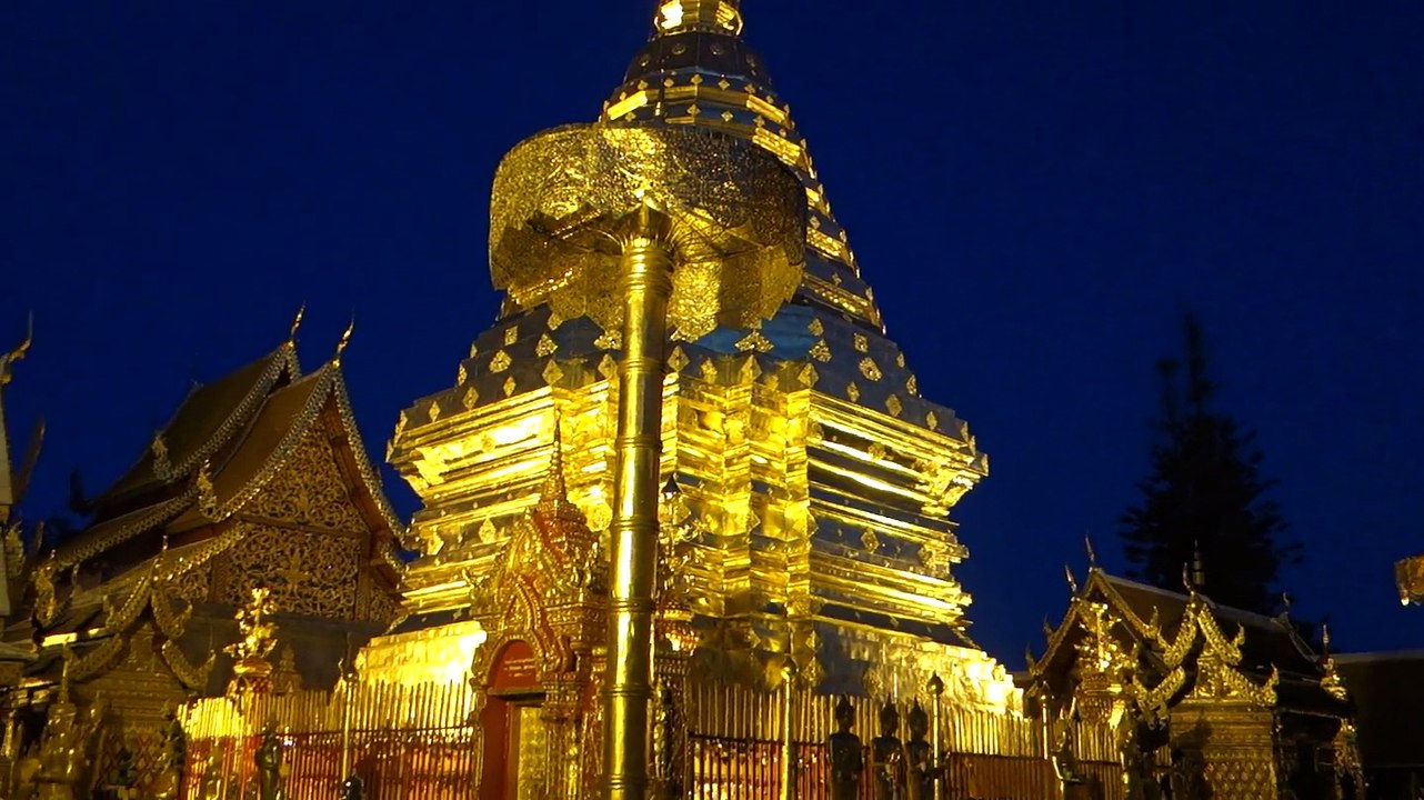 Superbe temple Bouddiste pres de Chiang Mai