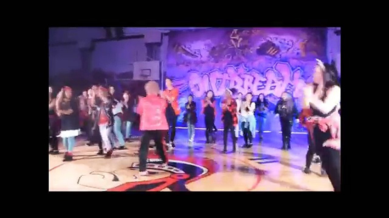 OUTBREAK 2015 Uptown Funk retirement dance
