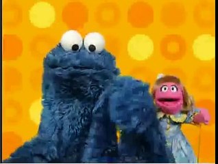 Play With Me Sesame: Cookie Monster and Prairie Dawn Bake Make-Believe Cookies