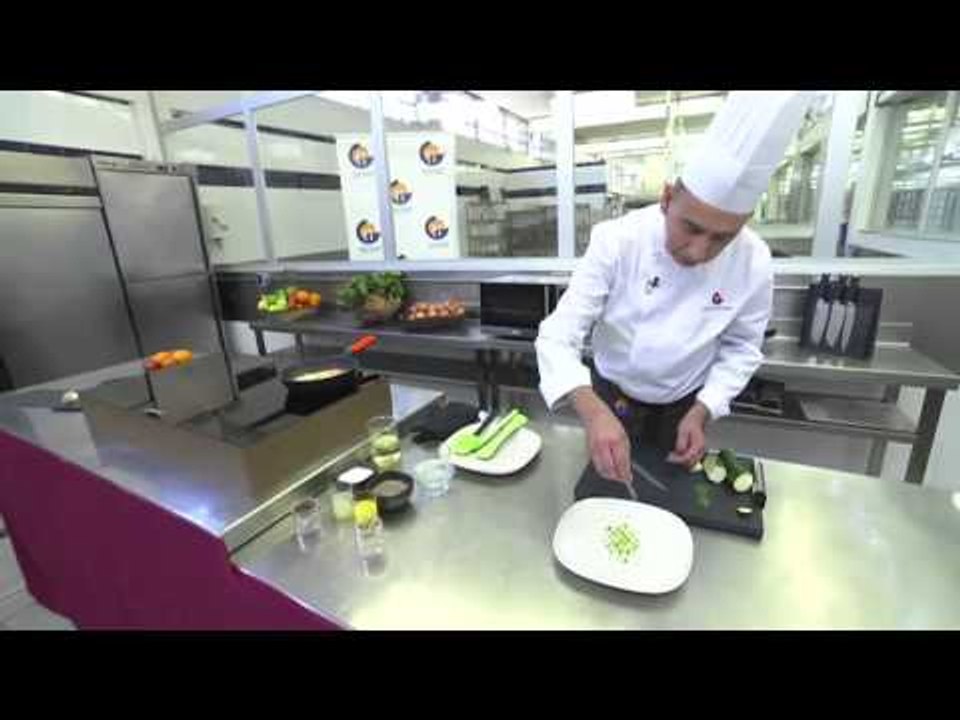 Verat curat amb escabetx de cítrics, amanida de carbassó i taronja