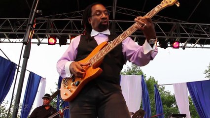 Bass Solo (Nate Phillips w/ Everette Harp)