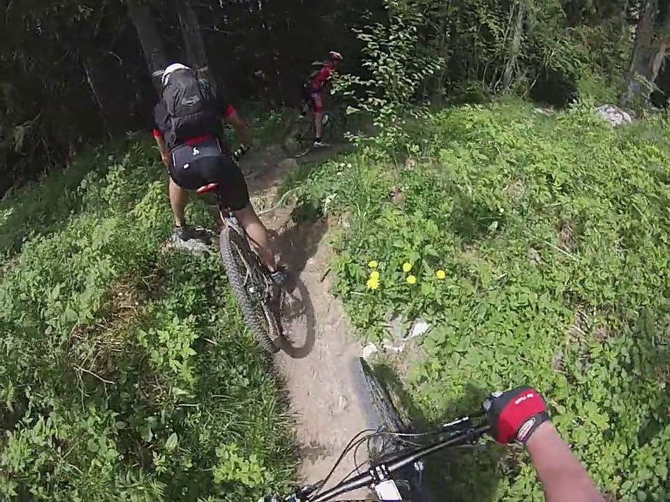 la clusaz chemin difficile en VTT