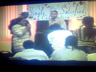 Living Word Christian Center (Hezekiah Walker) Lift Him up!