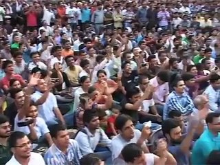 Kumar Vishwas at his inspirational best - Mukherjee Nagar Public Meeting, Delhi