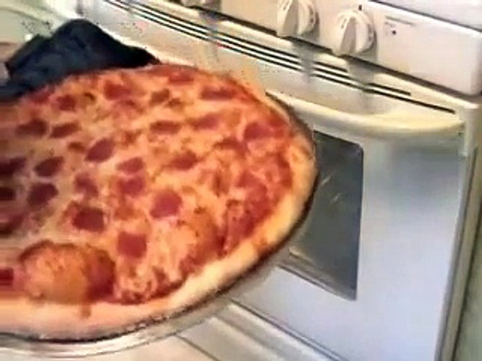 Homemade Pizza Dough Recipe.  How to make pizza dough at home.  Add wheat gluten to pizza dough.