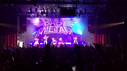 [Extrait] Onedari Daisakusen - Babymetal - Strasbourg - 01 Juin 2015 (Money Rain)