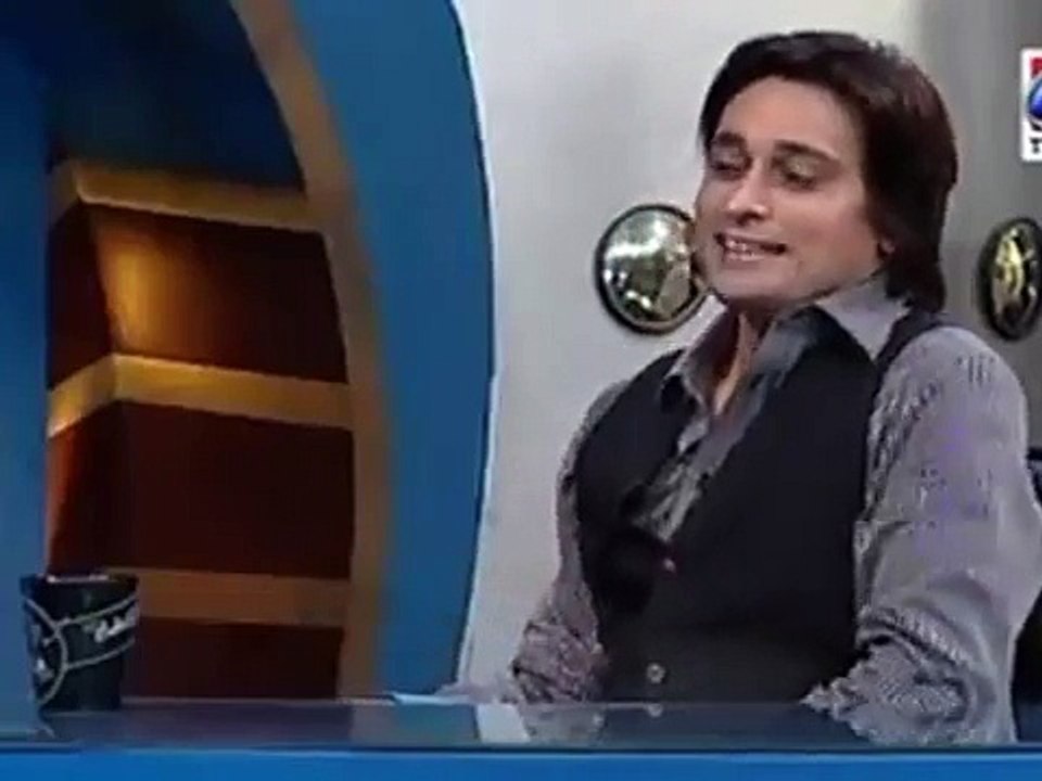 [MEDIUM] ATIQA ODHO Drunk in a LIVE SHOW - PAKISTANI SCANDALS Leaked videos 2015