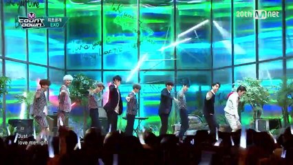 EXO - 'LOVE ME RIGHT′  COMEBACK Stage