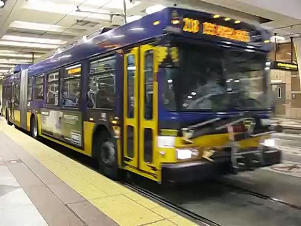 Disabled Bus Jams Downtown Seattle Transit Tunnel