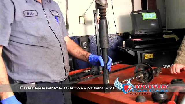 How to Install Rear Shocks on a 1999-2005 VW, Volkswagen Jetta