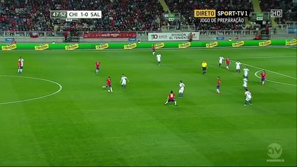 Alexis Sánchez hits the crossbar - Chile vs Salvador 05.06.2015