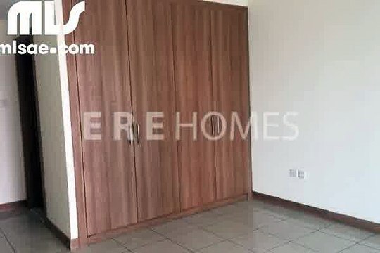 Spacious 1 Bedroom Apartment Sulafa Tower Dubai Marina ER R 12540 - mlsae.com