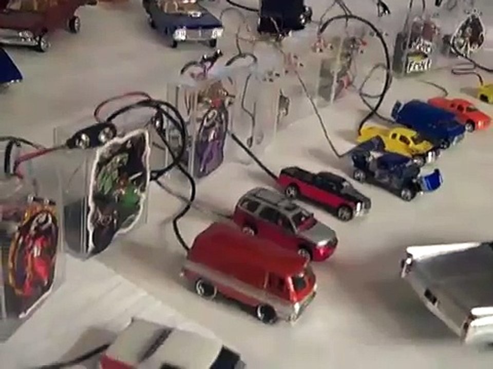 Playerz Hydraulics lowrider toy diecast plastic model cars trucks hotwheels  G-Wheels