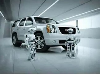 Robots breakdance like crazy with beatbox sounds
