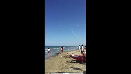 Alba Adriatica Accident - airplane crash "Quei Bravi Ragazzi" in italy (2 angles)