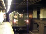 NYC Subway-Lo V Train enters Grand Central Station