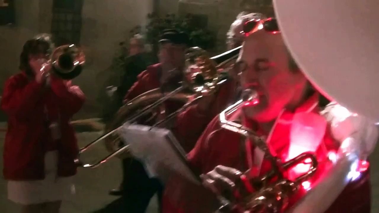 OK Zou Banda au Festival des Bandas en Malepère 2015 Montréal d'Aude "Medley Joe Dassin" i