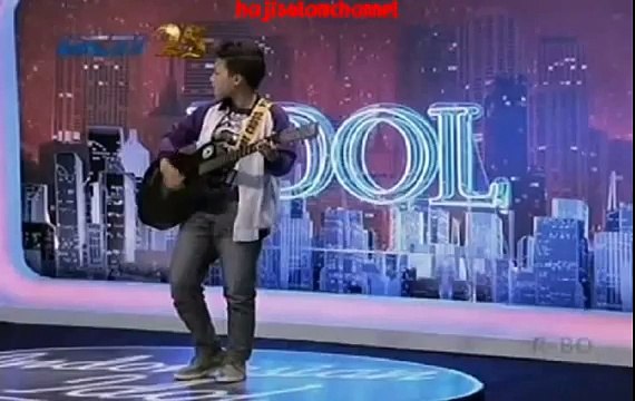 Muryani Nyanyi Lagu Utopia Keren!! @Audisi Yogyakarta Indonesian Idol 2014