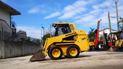 Minipala Skid Steer Loader FKI KOMATSU SK07J    www.comagi.it