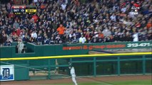 10/17/13: Red Sox fend off Tigers, one away from WS