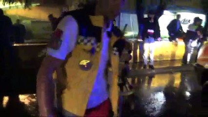 Liseli kızdan tacizciye bayıltan yumruk