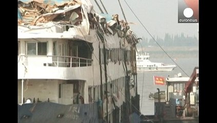 Число жертв крушения теплохода в Китае резко возросло