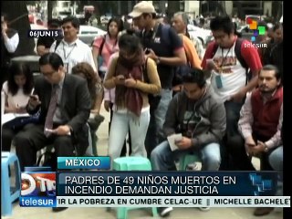 México: marchan para exigir justicia para niños muertos hace seis años