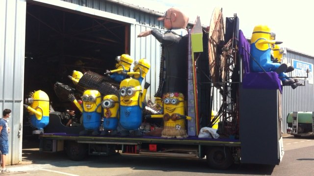 La sortie des chars du carnaval