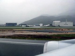 Air New Zealand 747 - Take Off from Hong Kong