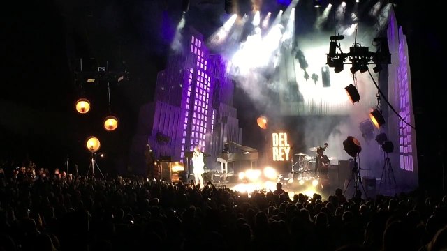 Lana Del Rey // Video Games