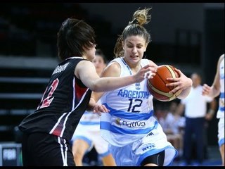 #FIBAU19Women - Chelini rebounds, runs the court and scores