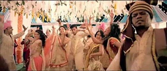 Adeel Chaudhry stars with Shahrukh Khan in an Indian ad