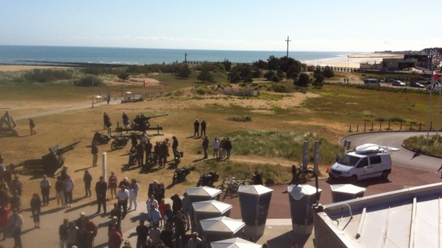 Cérémonie canadienne au centre Juno Beach