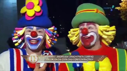 Andressa Urach faz Pintura Corporal - Tv Fama 2013