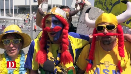 Bonne ambiance au stade de Bordeaux entre les supporters toulousains et clermontois