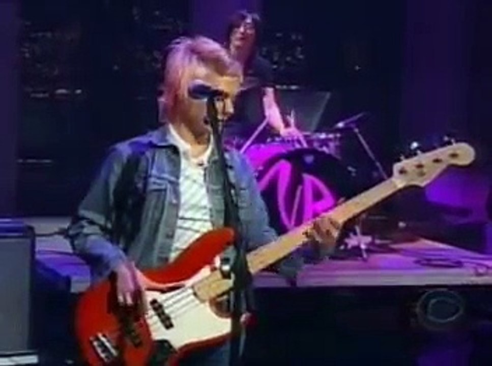 The Von Bondies-c'mon c'mon live on Letterman