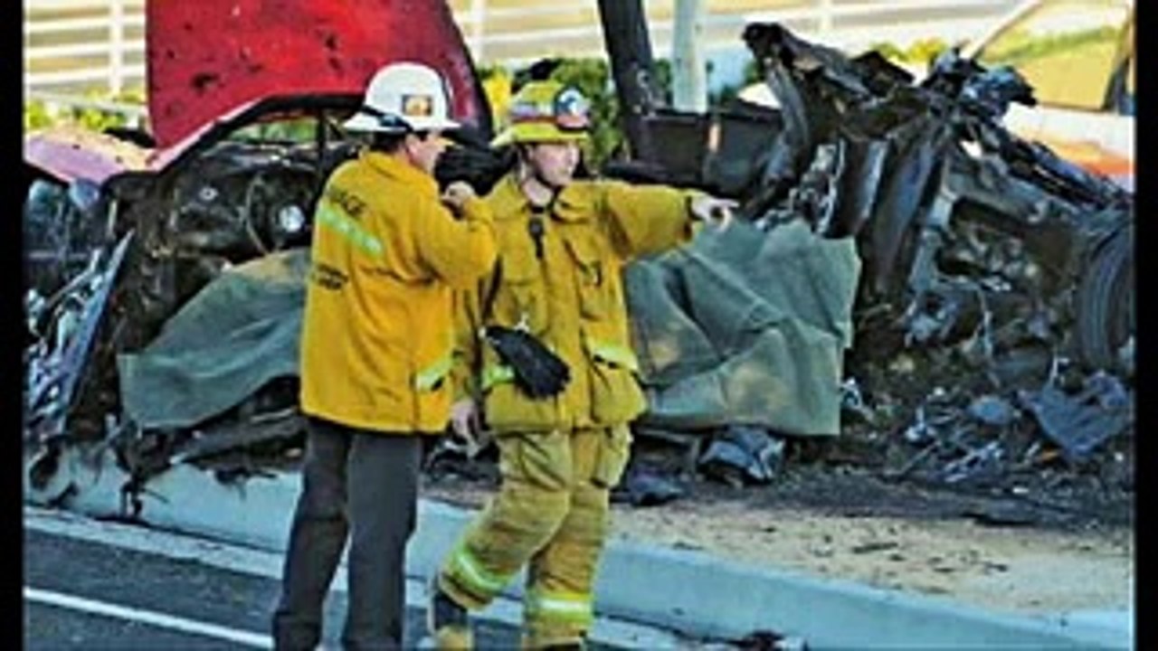 Incidente Paul Walker è morto Foto   Paul Walker morto incidente Foto
