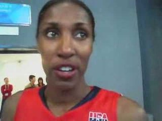 Backstage interview with Lisa LESLIE